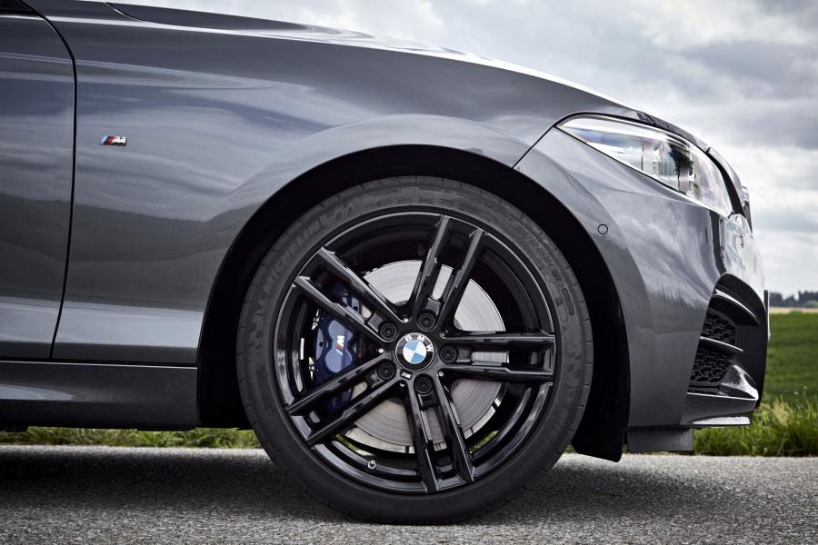Колеса BMW M240i xDrive Coupe 2017 года  (WW) (фото 101 из 116)